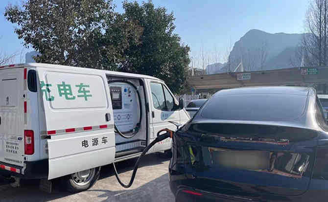 泊头汽车搭电